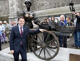 Molly Malone Statue