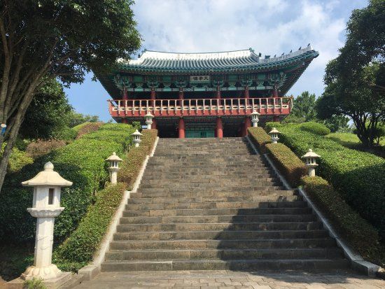 Cheonjeyeon Waterfalls