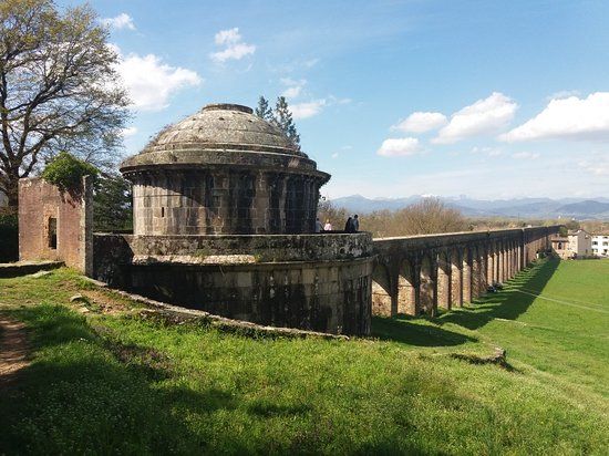 Aqueduct of Nottolini