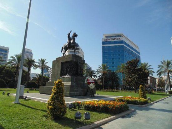 Cumhuriyet Meydanı