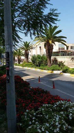 Urla Meydan Avm