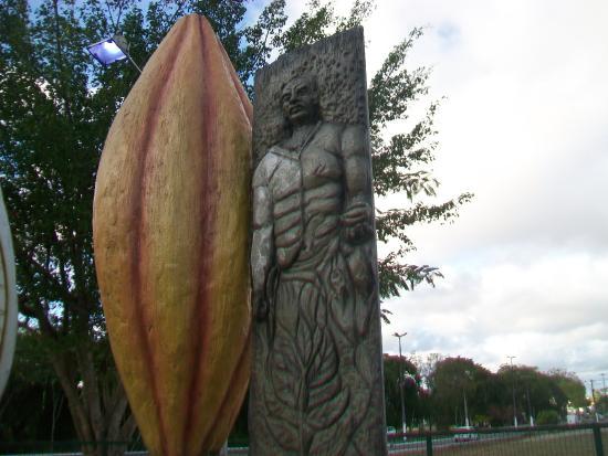 Saga Grapiuna Monument
