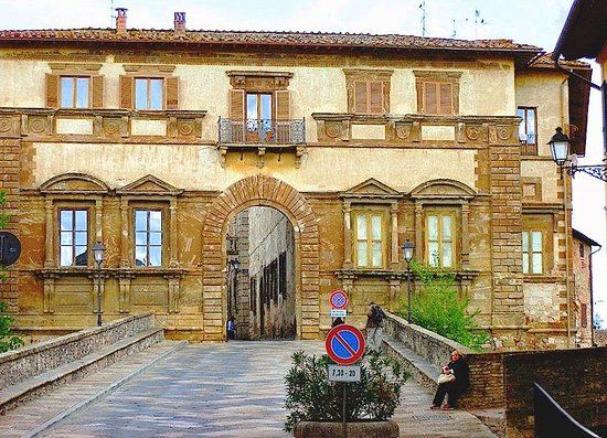 Palazzo Campana