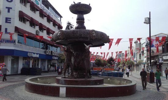Saraçlar Caddesi