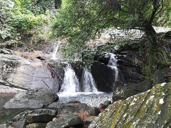 Ranmudu Ella Falls