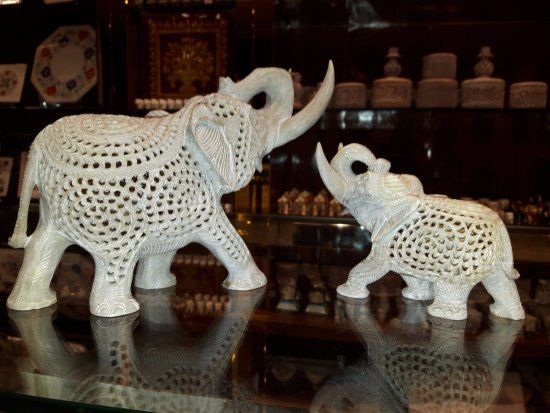Souvenirs Gallery