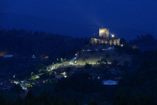 Arnoia Castle