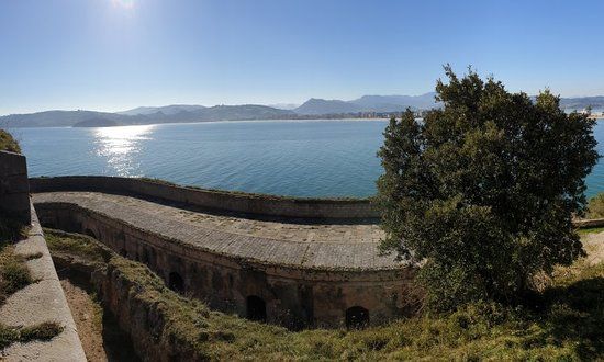 Fuertes de Santoña