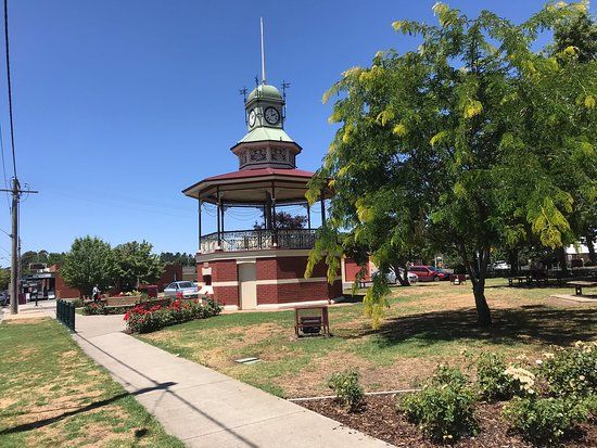 Band Rotunda