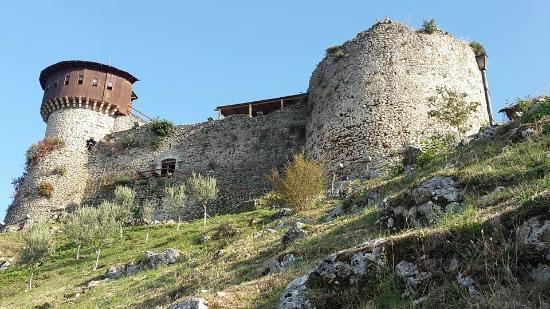 Castillo de Petrelë