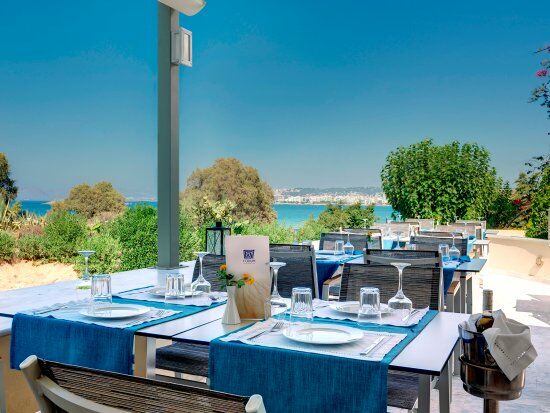 Forum Grill & Bar