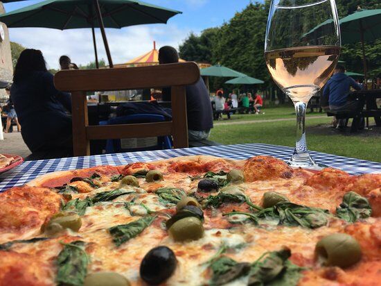 Gracy's Pizzeria and Bistro