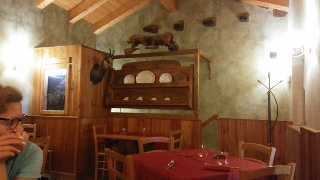 Cafe Des Alpes