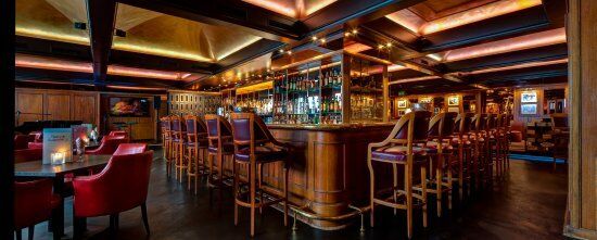 Funky Claude's Bar