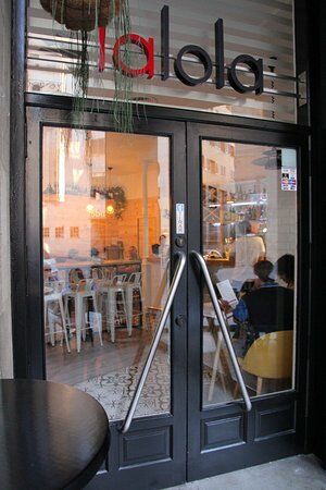 Cafe & Bar lalola