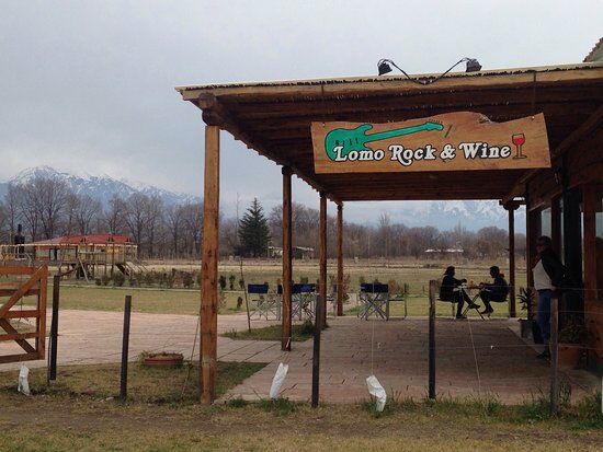 Lomo Rock and Wine