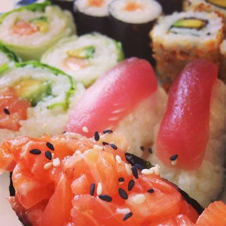 Live sushi