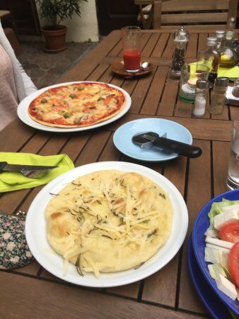 Pizzeria Blaue Grotte