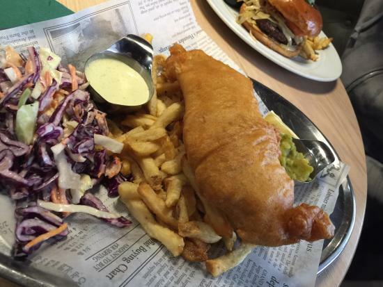 The Black Clover Irish Pub