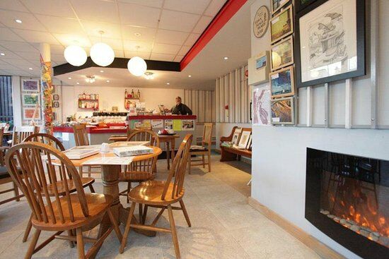 Gerry's Coffee and Art House