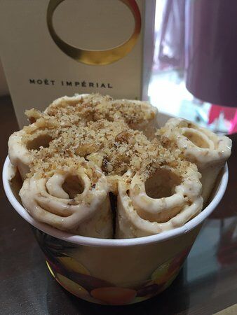 Thai Ice Cream Rolls
