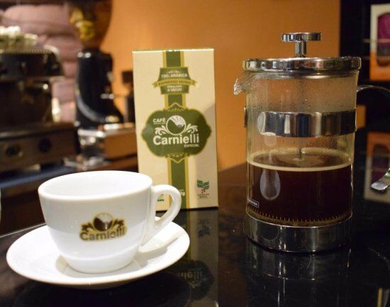 Carnielli Cafeteria e Delicatessen