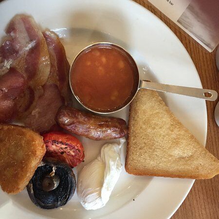 Main Deck Lounge Bar