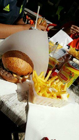 Le Kiosk