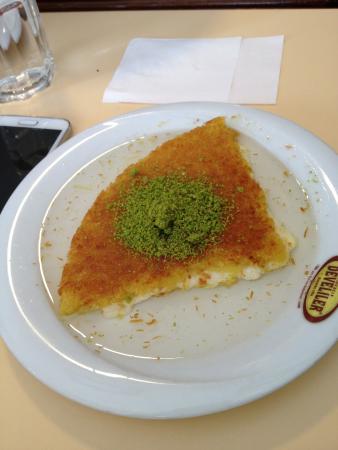 Gaziantepli Baklavacı Develiler