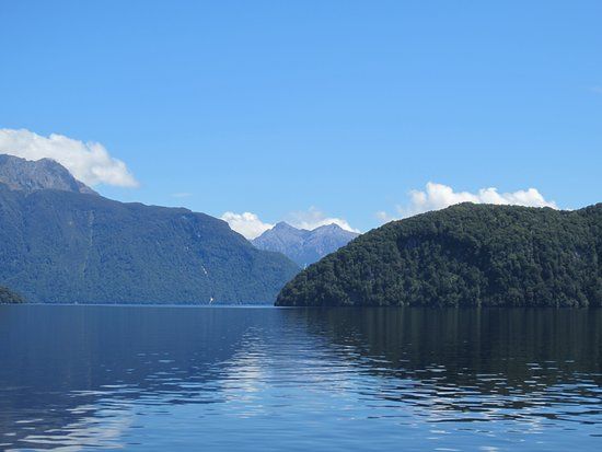 Manapouri Lake