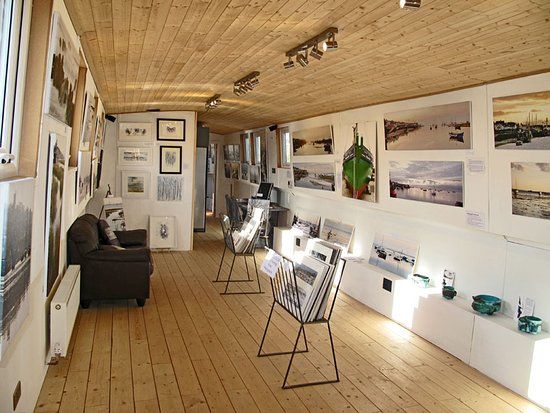 Estuary Gallery barge