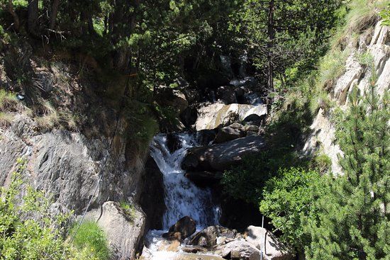 Cascada de Moles