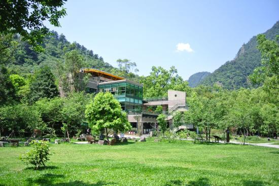 Guguan Hot Springs Park