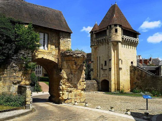 Porte de Croux
