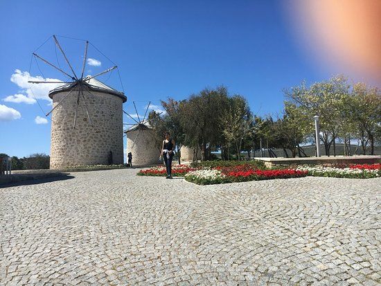 Alacati Yel Degirmenleri Parki
