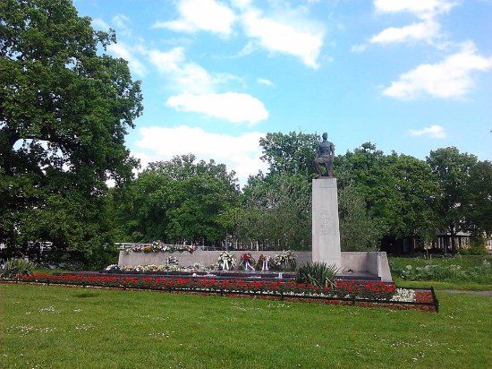War Monument