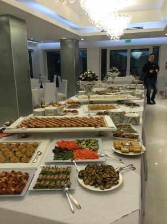 L'Isola di Pazze Restaurant