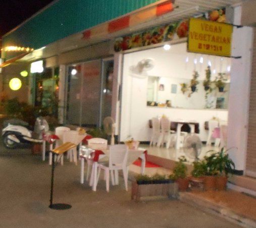Mae Nuu Vegetarian Food Pattaya