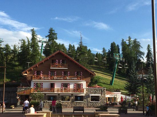 Le Chalet Suisse