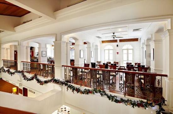 Albert Cafe & Restaurant