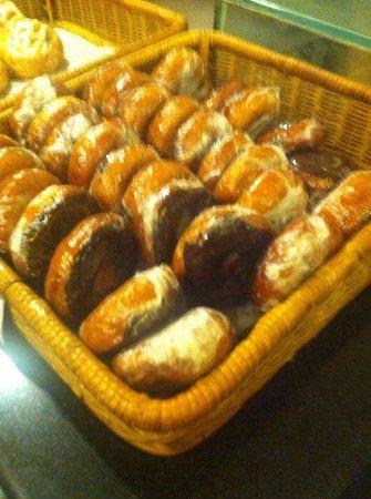 Aaron's Bake N Brew House