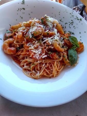 El Muelle Bistro