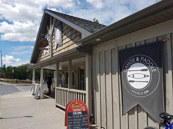 Canoe and Paddle Pub