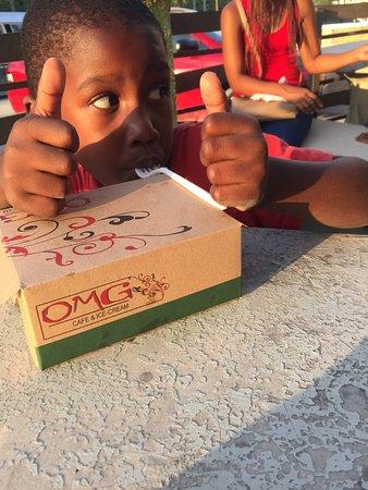 Omg Cafe and Ice Cream Shop