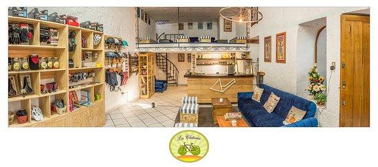 La Cleteria Bike Cafe & Tea House