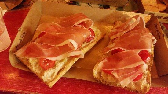 Pan de Coca