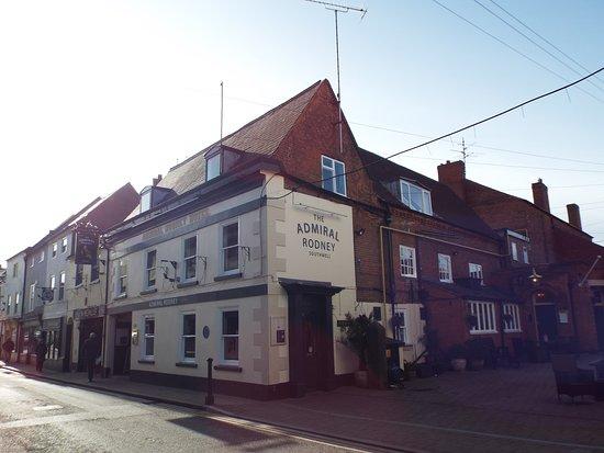 The Admiral Rodney Hotel