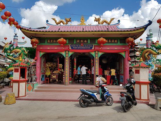 Vihara Tri Dharma Bumi Raya