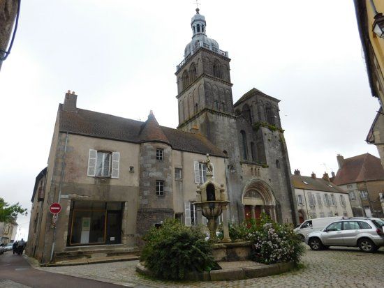 Basilique Saint Andoche