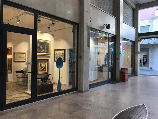 Rosini Gutman Art Gallery